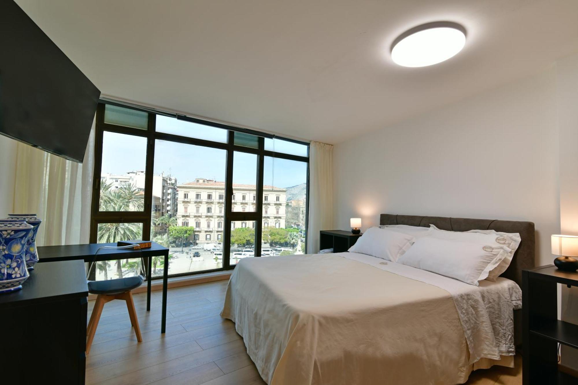 Sabatino Piazza Castelnuovo - Politeama Apartamento