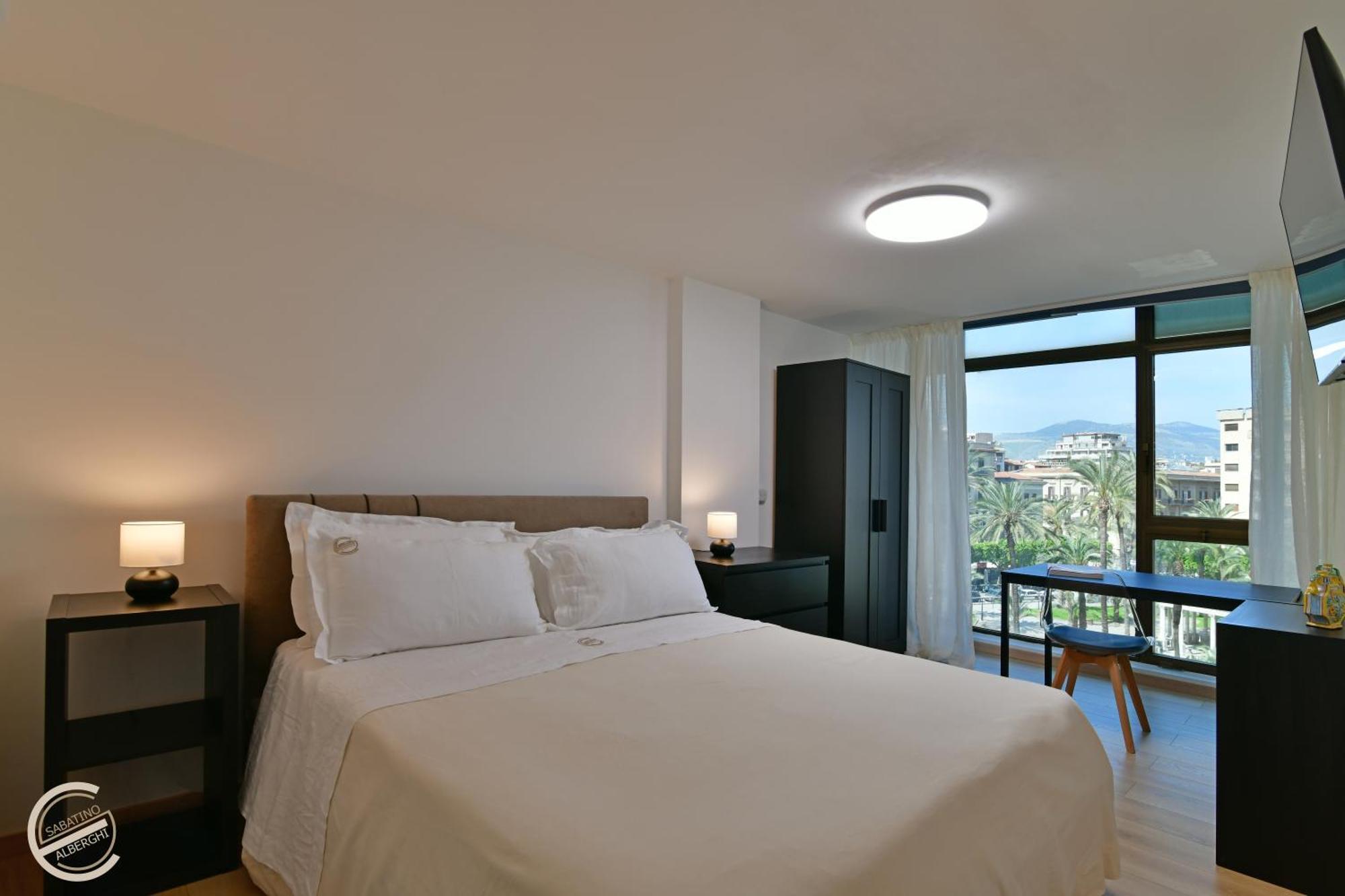 Sabatino Piazza Castelnuovo - Politeama Apartamento
