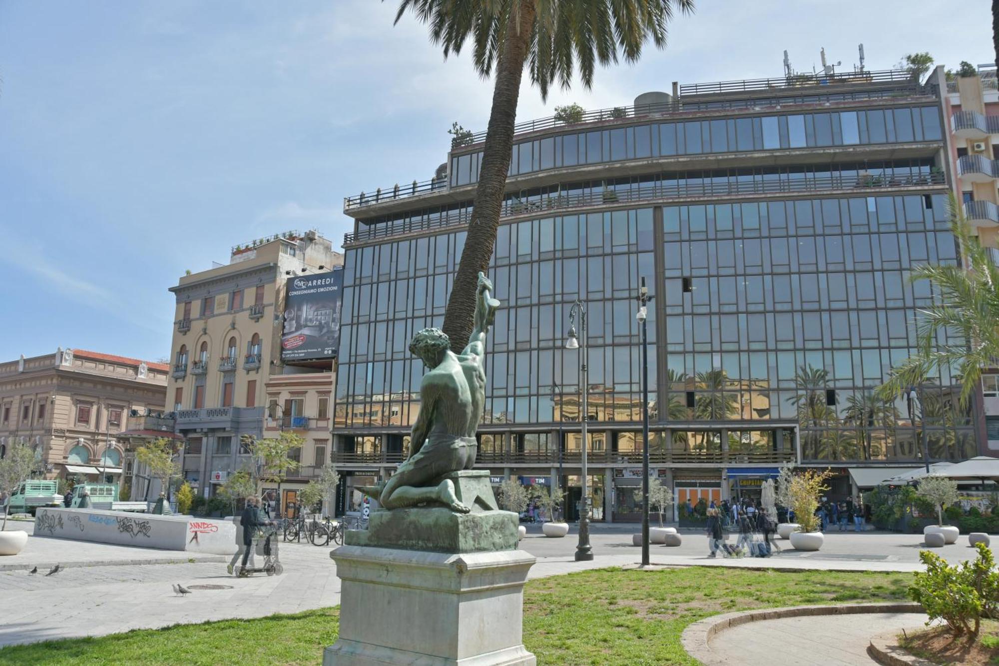 Sabatino Piazza Castelnuovo - Politeama Apartamento *