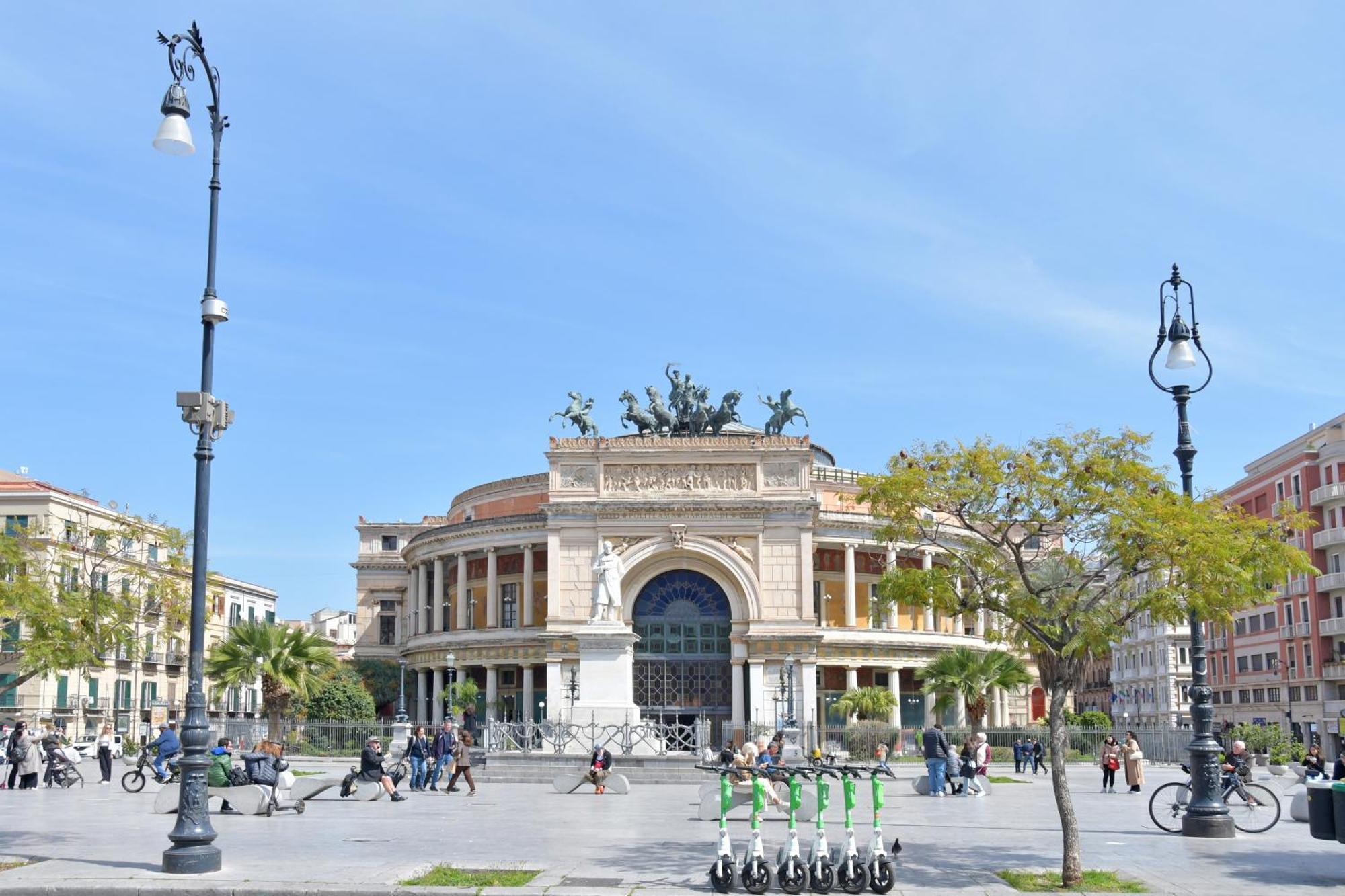 Apartamento Sabatino Piazza Castelnuovo - Politeama *